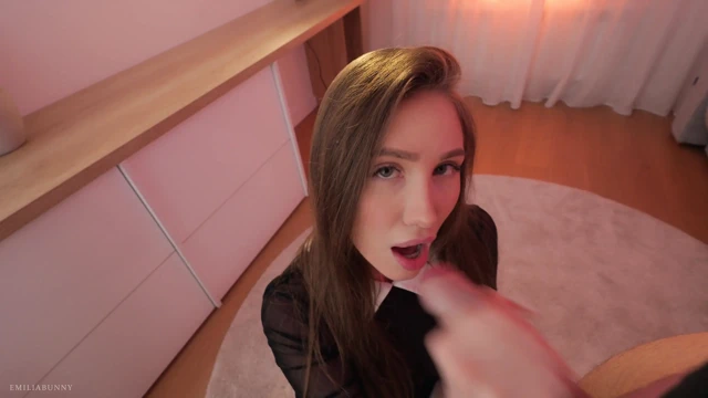 Azgın Sekreter Evli Patronunu Sert Sikiyor