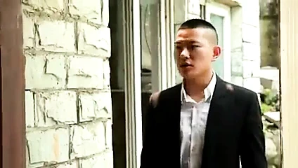 Çinli adam bir tamirci