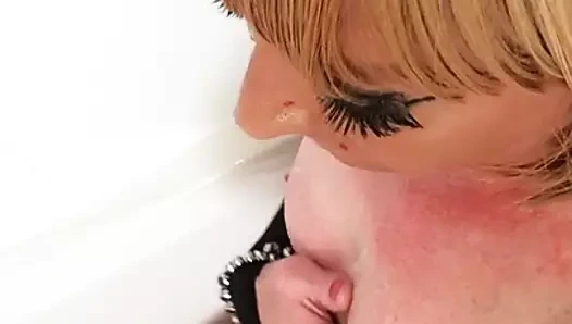 yaramaz çiş fahişe