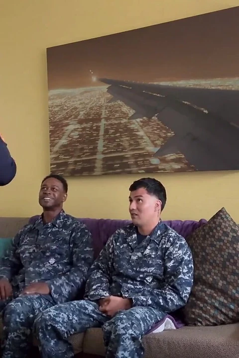 Офицер в тройничке