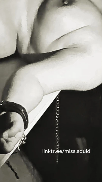 Oyuncak gibi bağlı