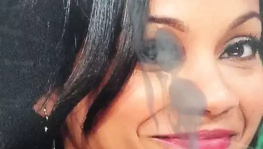 zoe saldana 2'ye saygı duruşu