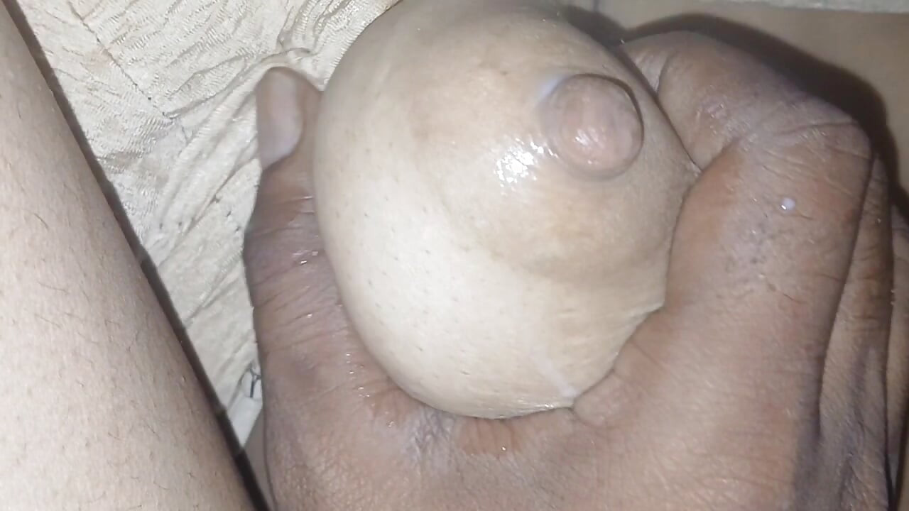 night mai bhabhi ke boobs dabye full part enjoy