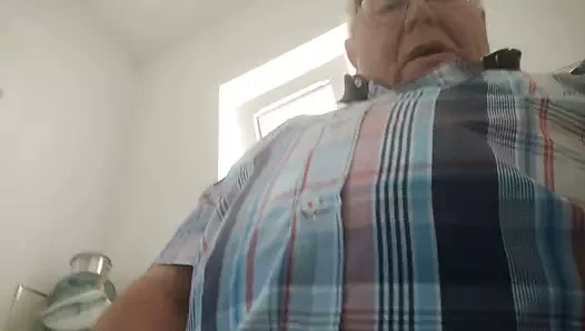 Başka bir tuvalet masturbasyonu