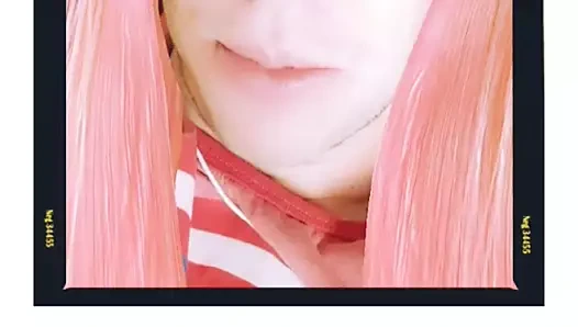 Enio se masturbando bem gostoso e gozando igual uma put