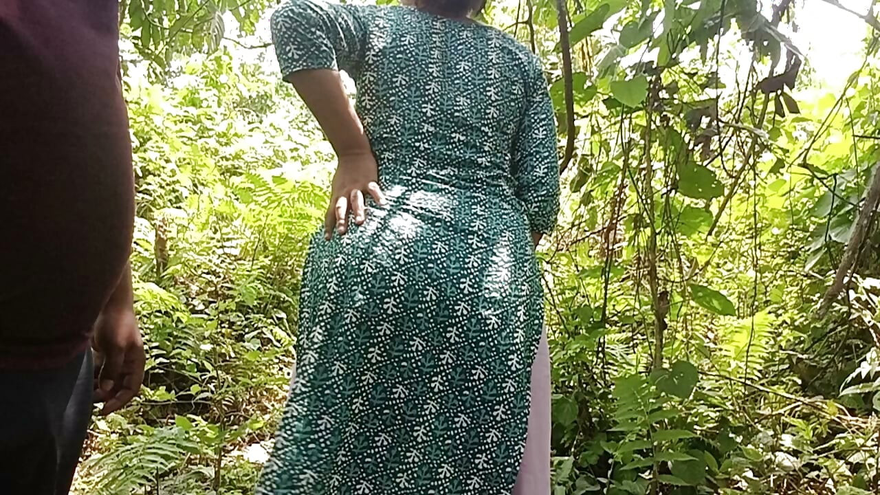 Jungle sex video Hindi