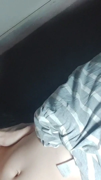 Seksi Koreli kız üvey babası tarafından sikiliyor ve amını dölle dolduruyor | Klip 1