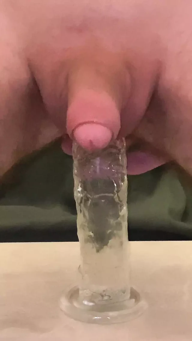 8 inç genişliğinde dildo rahat hissediliyor