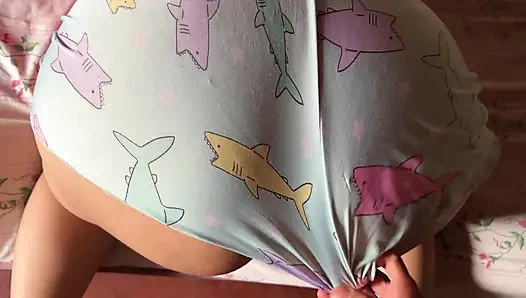 Büyük arkadaşımı sevişiyorum