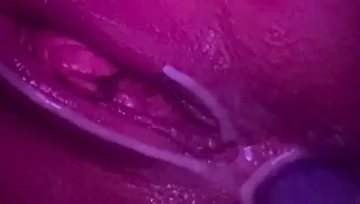 Fahişenin göt deliğine boşalıyor