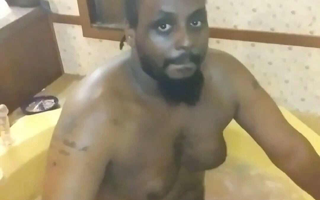 Tombul kızıl saçlı anal jakuzi poundtown ırklararası dölleme