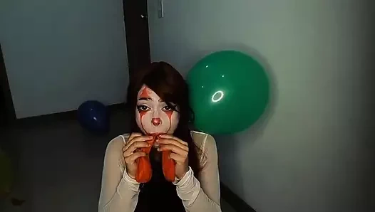 Balonlar ve kabuslar. Sen de yüzersin!