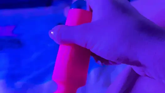 Sapık üniversiteli kız üvey babasını düşünerek amını sikiyor