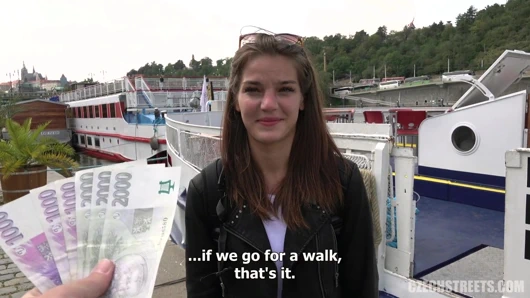 Çek sokakları - şimdiye kadarki en ürperen kız