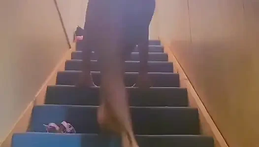 "Gün humpday... Ve gülümsüyor olmanın sebebi de benim