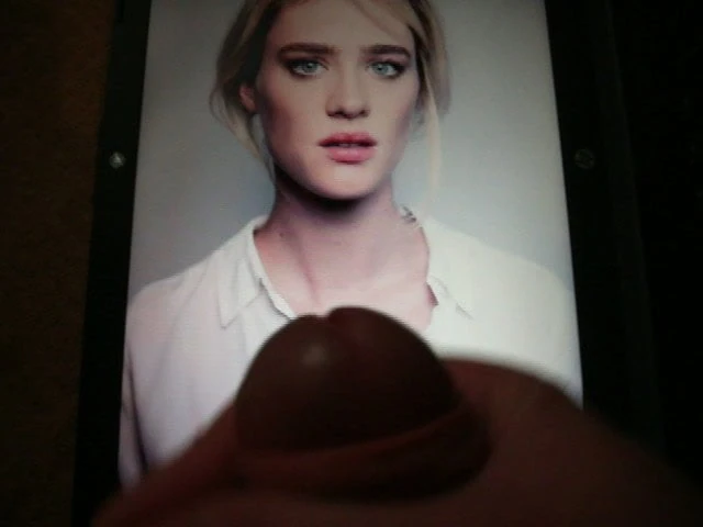 mackenzie davis'e saygı duruşu