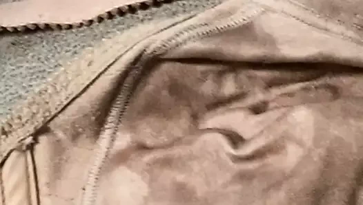 Üvey annelerin döl lekesi sütyenleri