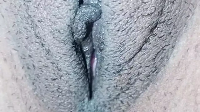 Yenge ka chut dekho pani pani kar diya