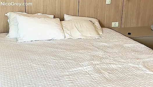 Komşum sert sikişe açtı - ateşli ve seksi sarışın sert seks domaltmalı ve misyoner bts için durdu