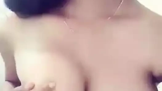 Sinhala kız meme basın