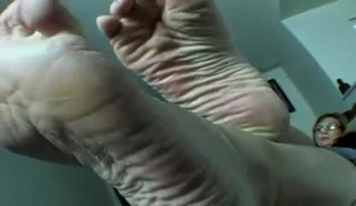 Olgun geniş buruşuk tabanlar kızdırmak