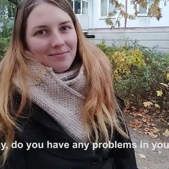 Üniversiteli bir kızı girişte siktim