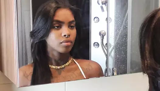 Abanoz makyaj fetişi!