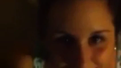 Mavi gömlek ikinci bölüm, yüzünde yük alır