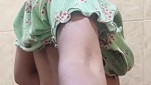 Indii yapay penisiyle harika bir orgazm yaşıyor