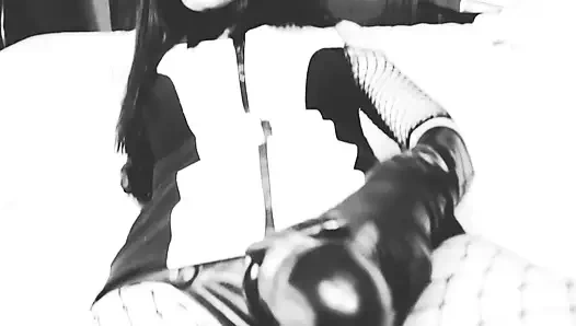 Yalnız sahibe bdsm takma yarak büyük zenci yarağı lateks orta yaşlı seksi kadın siyah beyaz