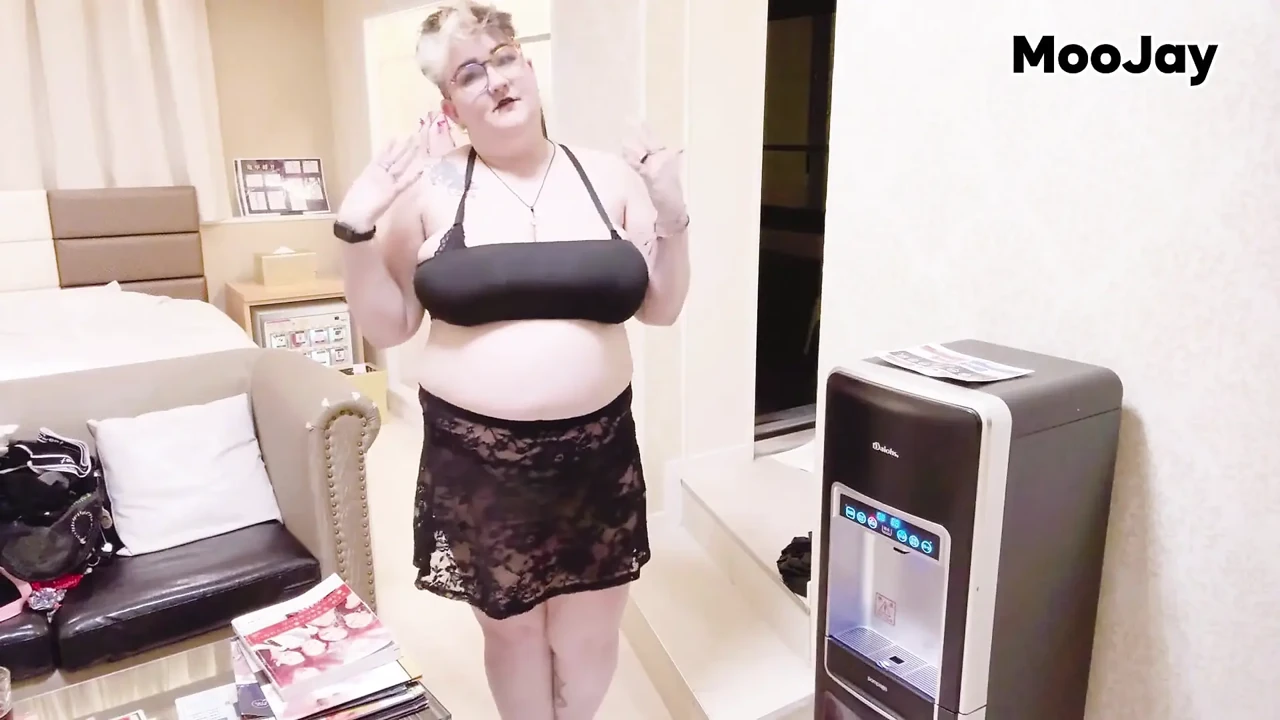 Must See: Pov Roleplay Roomate Wants To Check If Her Outfit Is Slutty Feat Moo Jay Milf British Solo Short Hair Chubby Hd Porn (4K Ultra) - USA Special