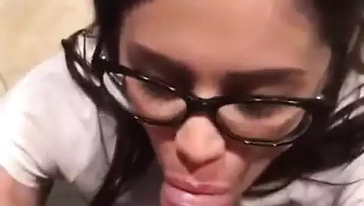 kapri içinde gözlük bj