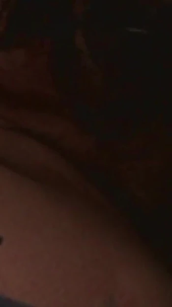 Знаковый момент из "В ожидании энергичного гениталия ублажили, стройные мужские пальцы ласкают ее безупречно туго"