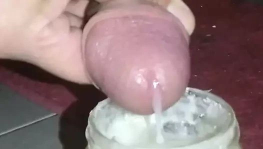 Mein Sperma Glas nachgefuellt