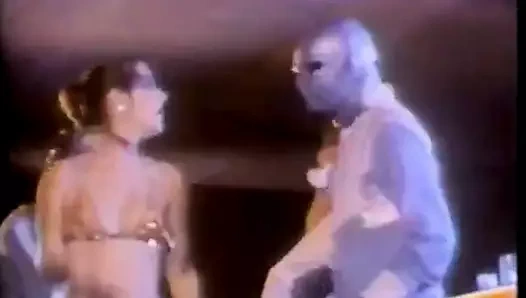 Barda uzaylı testosteron bombaları (müzik videosu)