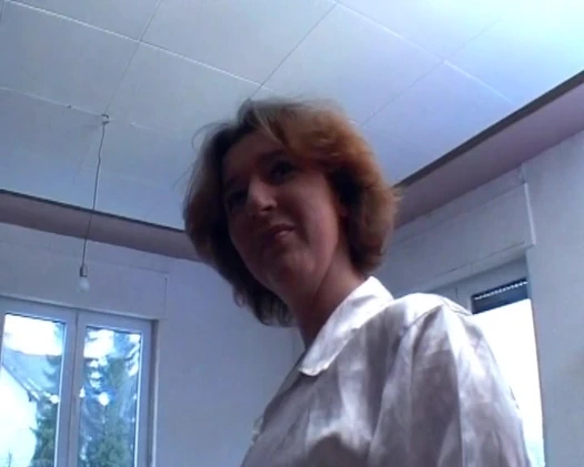 Almanya'dan süper ateşli bir bayan dildoyla amını gıdıklıyor