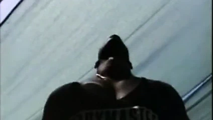 Latin sürmek 2 feet uzun canavar bbc