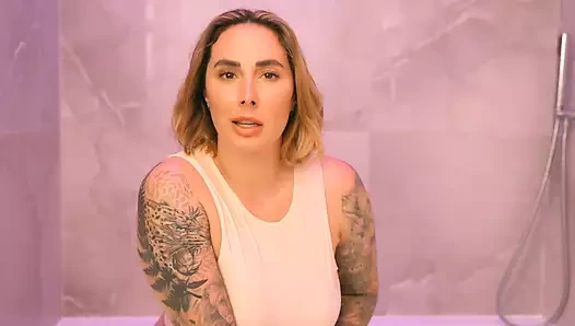 Büyük götlü bebek kocasından memnun değil reklam sana tuvalette aldatan bir sakso çekiyor