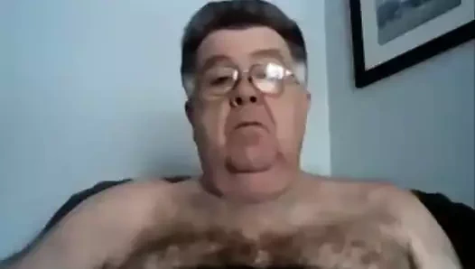 399. baba kamera için boşalıyor