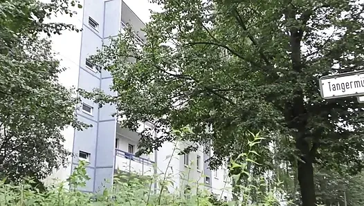 Seksi büyük götlü esmer ıslak amından sikiliyor