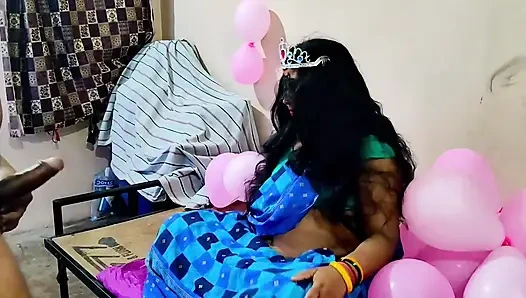 Kızılderili ev hanımı doğum gününde