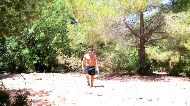 Kız arkadaşım fahişeye zar zor reşit oluyor amından sikiliyor