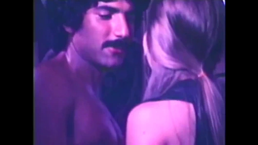 Yoğun üçlü ilişki