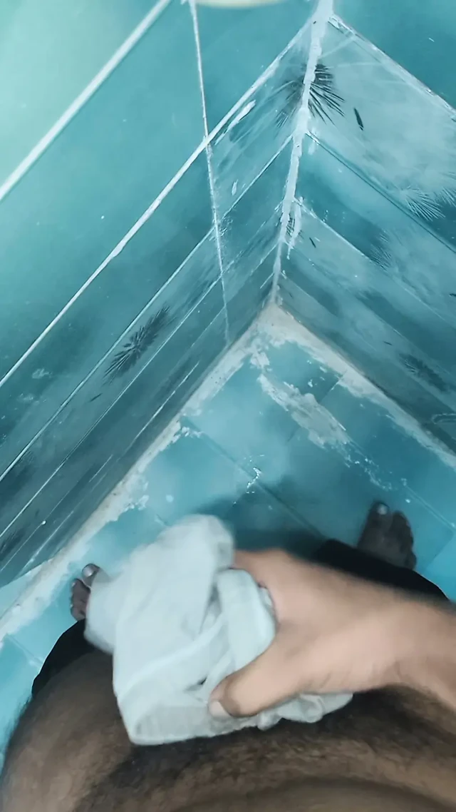 Yalnız çocuk baldızının pantolonuna💦 vurdu.