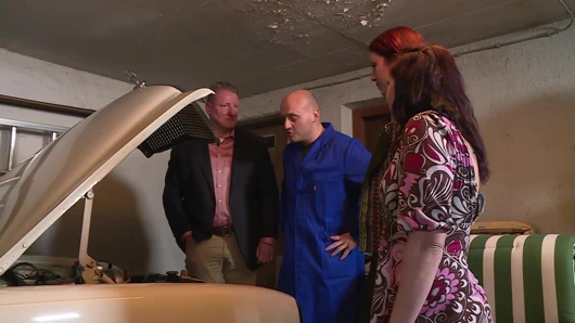 İki Alman çift sikişirken partnerlerini paylaşıyor ve değiştiriyor