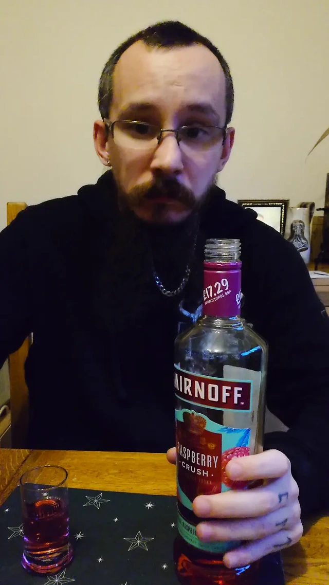 Depresyona girsem Smirnoff votkası içiyorum