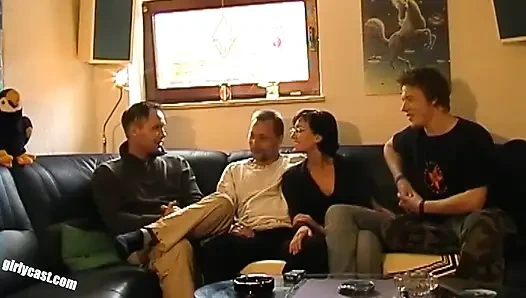 Lisa Mannie'i gavat yapıyor