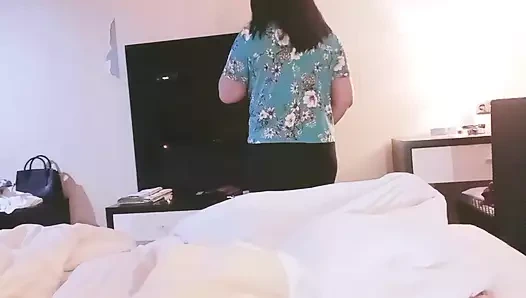 Eşimden uzakta olduğum için genç adamımı bir hana götürdüm