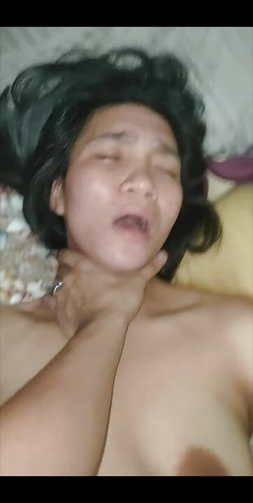 PINAY ORTA YAŞLı SEKSI KADıN MUTIPLE YABANCıLAR TARAFıNDAN DÖLLENIYOR