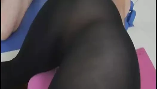 Lauren Phillips bir yoga uzmanıdır!